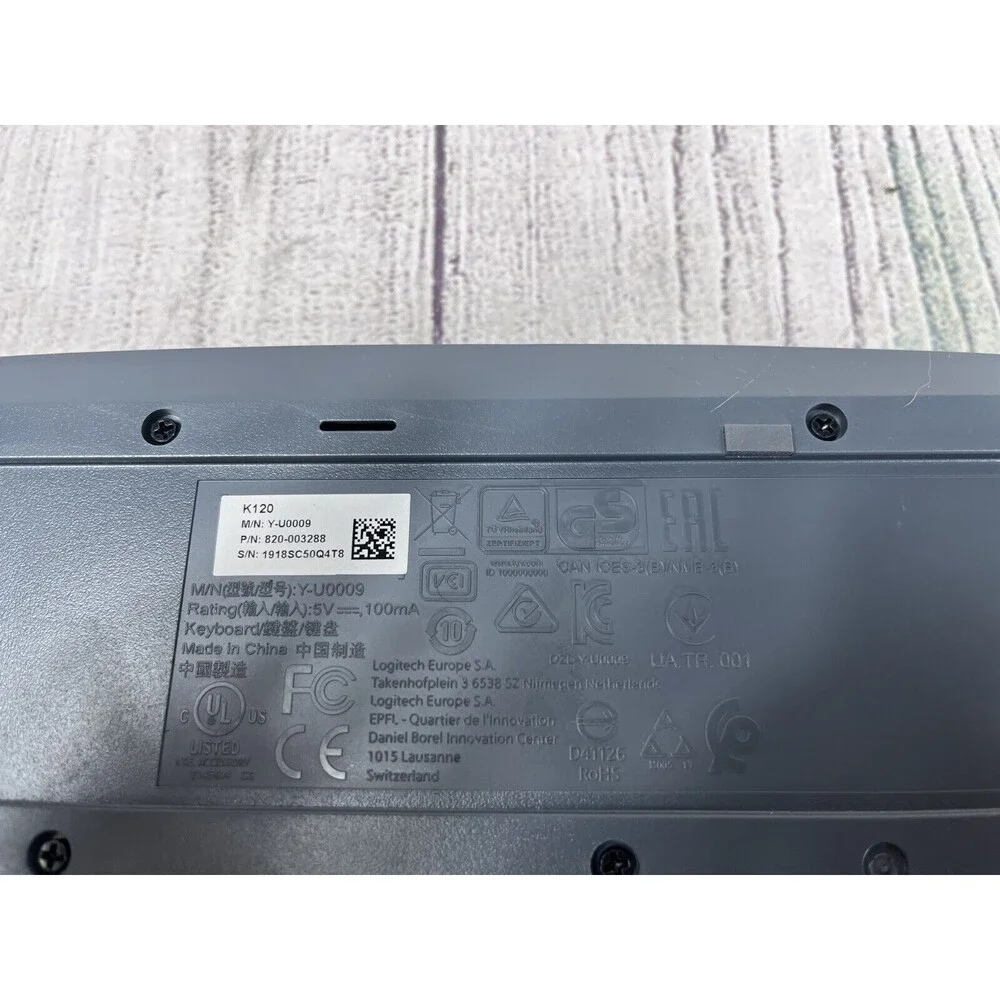 Logitech Deluxe 250 Keyboard Wired USB Y-U0009 Tested Working Free Shipping